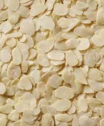 ALMENDRA CRUDA EN LAMINAS 1KG